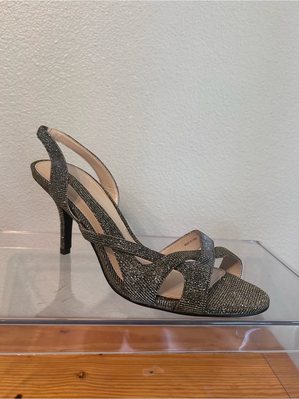 Pelle Moda Silver Glitter Slingback Heeled Sandals size 9